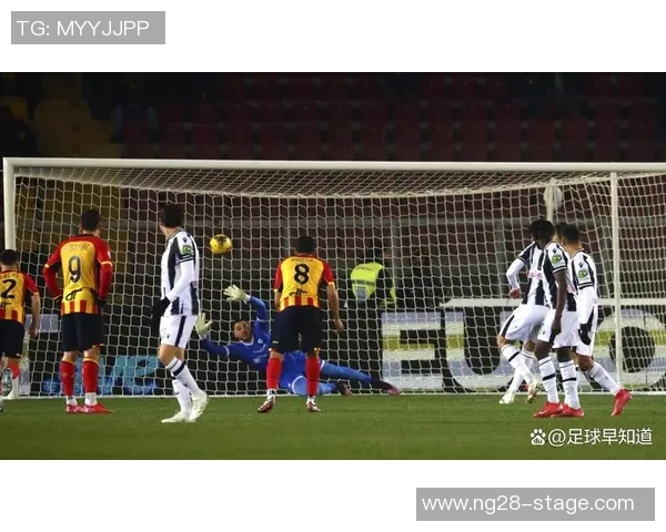 波尔图与曼城友谊赛激战成平乌龙球引发全场热议与争议判罚